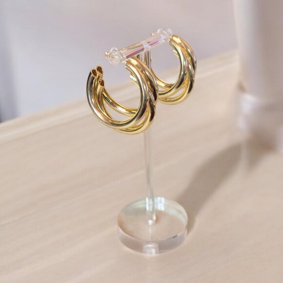 Chunky Lightweight Hoop Earrings - Picture 5 of 8